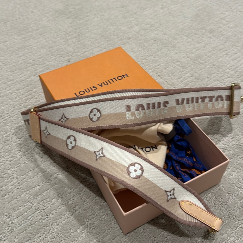 Louis Vuitton strap